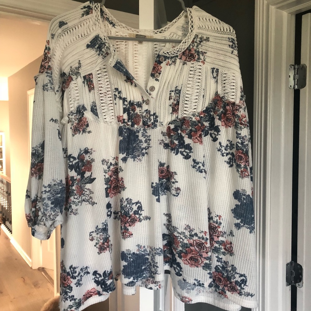 Buckle Gimmicks 3/4 sleeve floral shirt